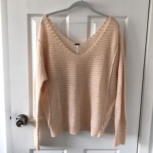 Free People V Neck Lightweight Sweater size Small